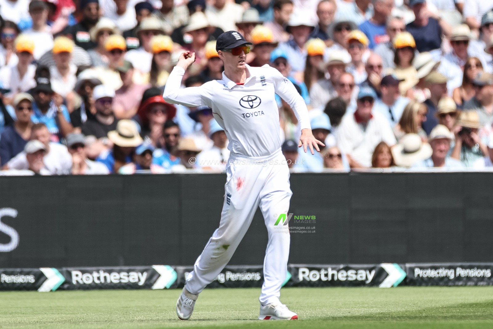 Harry Brook of England fields the ball during the 2nd Rothesay Test Match day 2 England vs India at Edgbaston, Birmingham, United Kingdom, 3rd July 2025

(Photo by Mark Cosgrove/News Images)