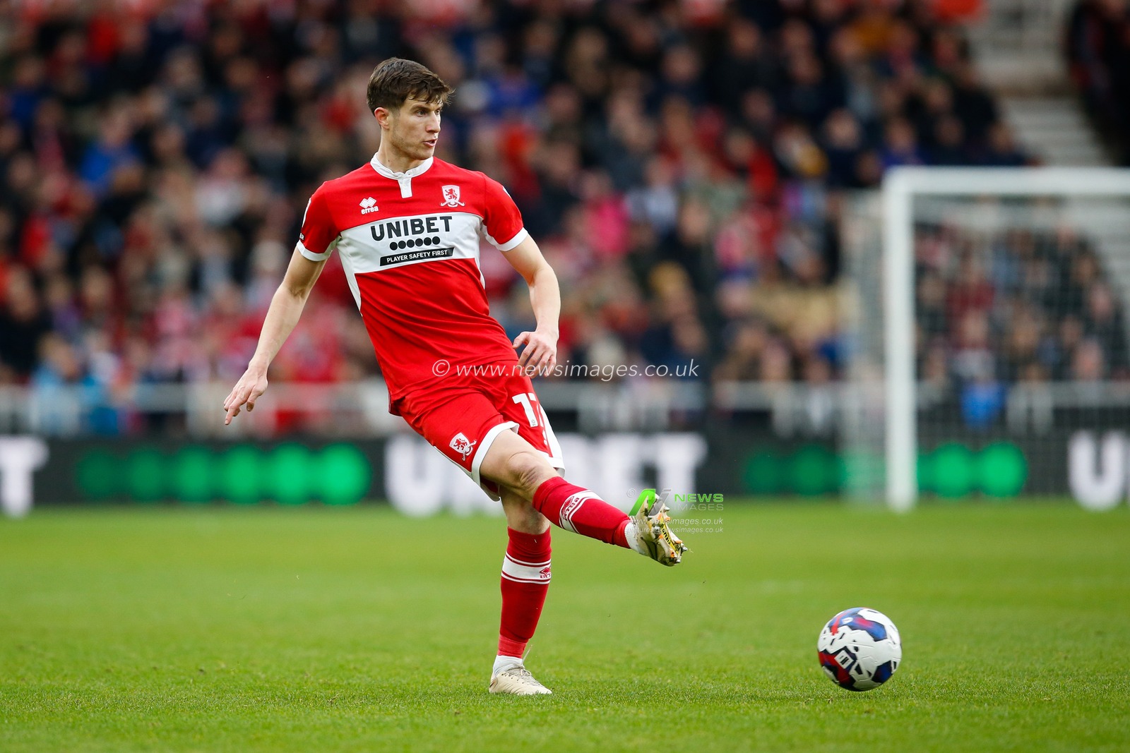 Paddy McNair #17 of Middlesbrough during the Sky Bet Championship match Middlesbrough vs Blackpool at Riverside Stadium, Middlesbrough, United Kingdom, 4th February 2023

(Photo by Ben Early/News Images)