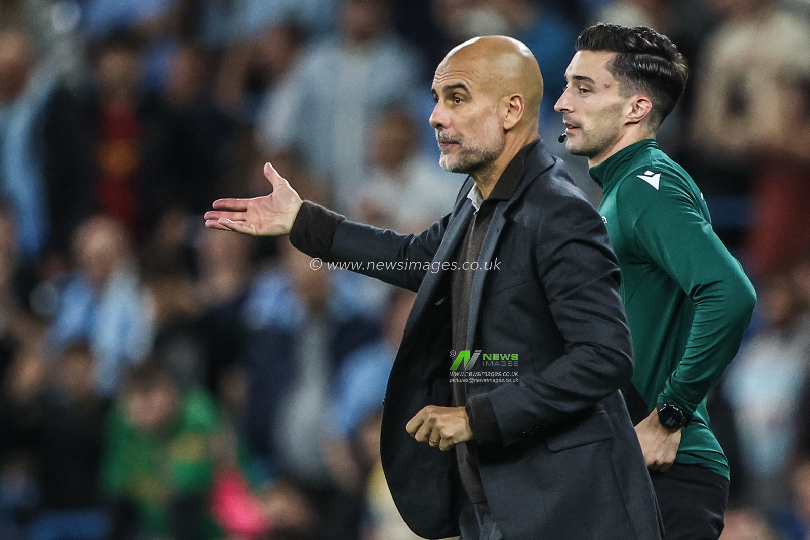 Pep Guardiola manager of Manchester City gives his team instructions during the UEFA Champions League 2025/26 Phase MD1 Manchester City vs Napoli League at The City of Manchester Stadium, Manchester, United Kingdom, 18th September 2025

(Photo by Alfie Cosgrove/News Images)