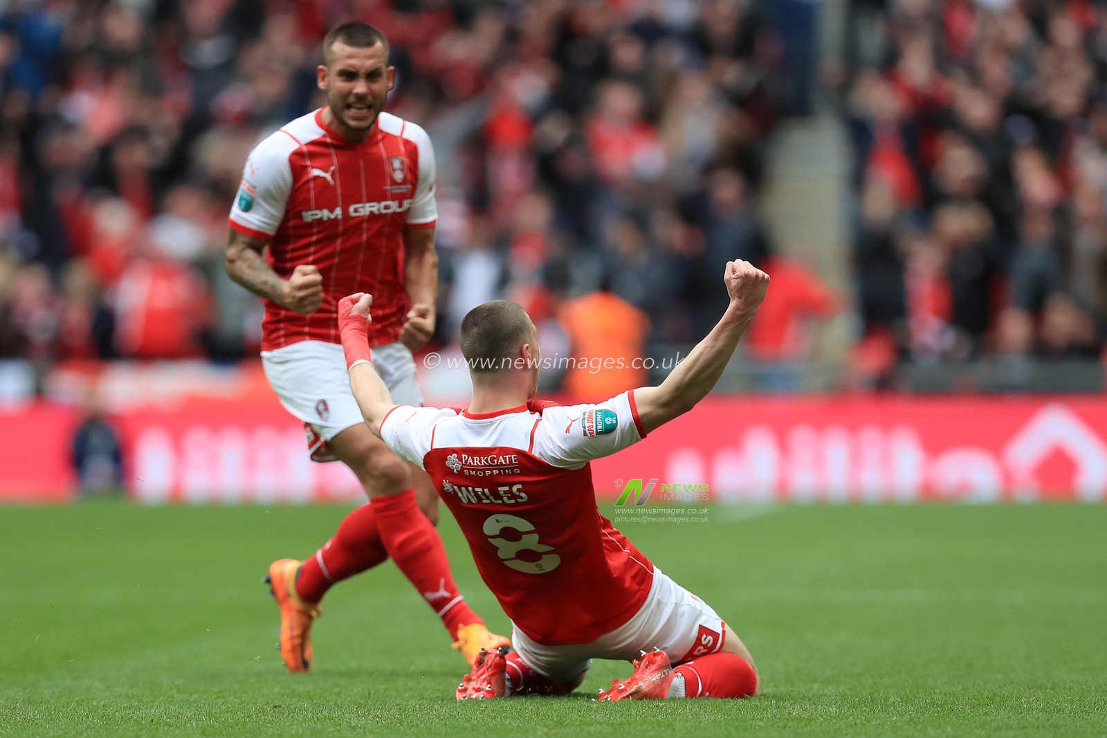 GOAL: Ben Wiles #8 of Rotherham United scores.