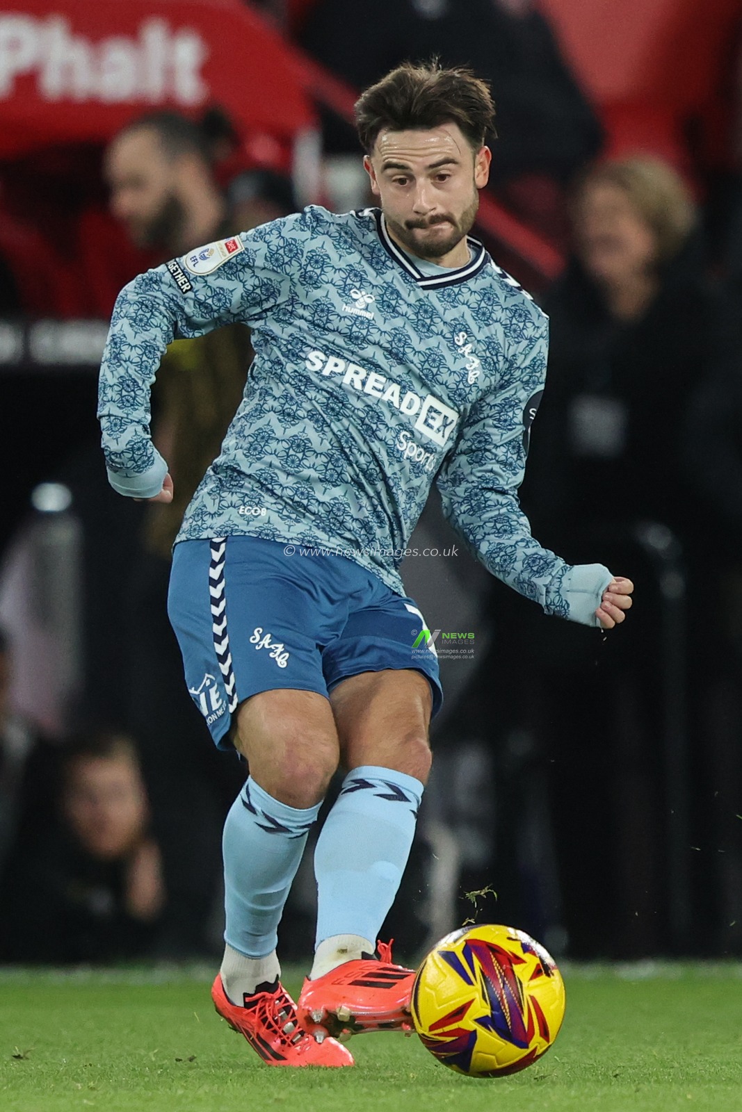 Patrick Roberts of Sunderland during the Sky Bet Championship match Sheffield United vs Sunderland at Bramall Lane, Sheffield, United Kingdom, 29th November 2024

(Photo by Alfie Cosgrove/News Images)