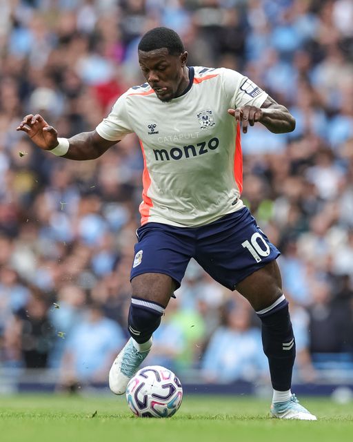Ephron Mason-Clark of Coventry City with the ball during the Premier League match Manchester City vs Coventry City at Etihad Stadium, Manchester, United Kingdom on 05 September 2026

(Photo by Mark Cosgrove/News Images)
