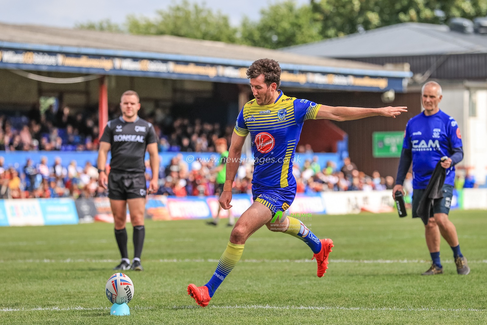 Stefan Ratchford #1 of Warrington Wolves converts for a goal for his 1500th career point