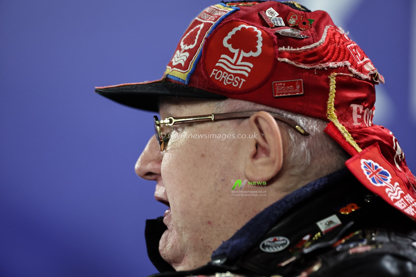 A Nottingham Forest fan with Nottingham Forest badges on his clothes during the Premier League match Leicester City vs Nottingham Forest at King Power Stadium, Leicester, United Kingdom, 25th October 2024

(Photo by Mark Cosgrove/News Images)