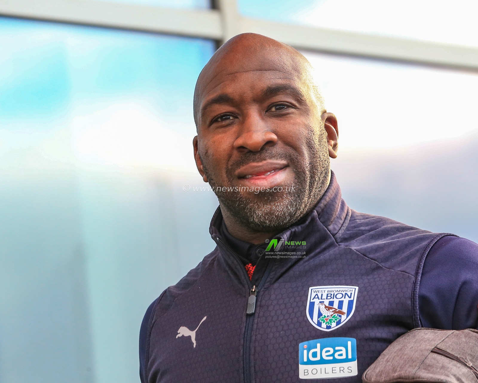 22nd December 2018, New York Stadium, Rotherham, England; Sky Bet Championship Rotherham Utd v West Bromwich Albion ;  Darren Moore manager of West Brom arrives at the New York Stadium


Credit: Mark Cosgrove/News Images

English Football League images are subject to DataCo Licence