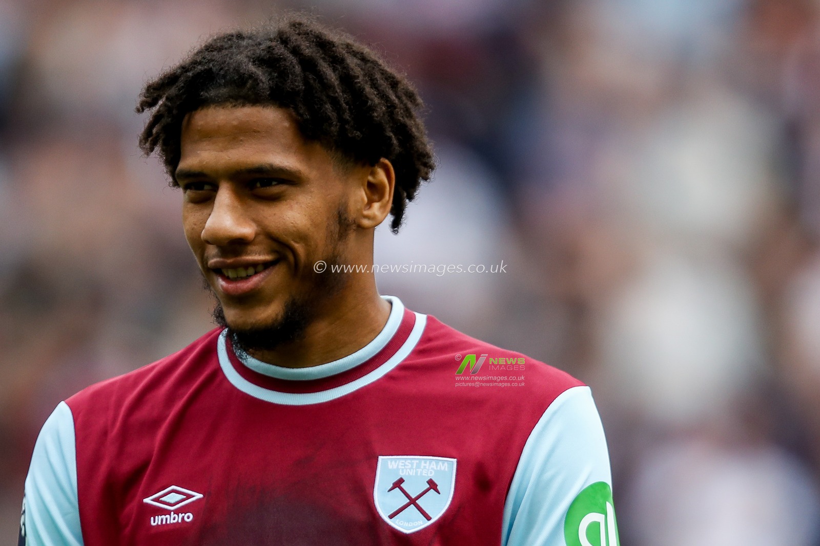 Jean-Clair Todibo of West Ham United lines up prior to the Premier League match West Ham United vs Nottingham Forest at London Stadium, London, United Kingdom, 18th May 2025

(Photo by Izzy Poles/News Images)