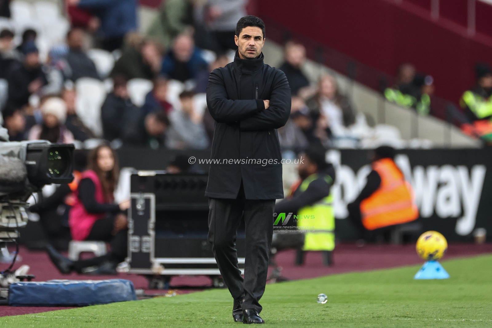 Mikel Arteta manager of Arsenal during the Premier League match West Ham United vs Arsenal at London Stadium, London, United Kingdom, 11th February 2024

(Photo by Mark Cosgrove/News Images)