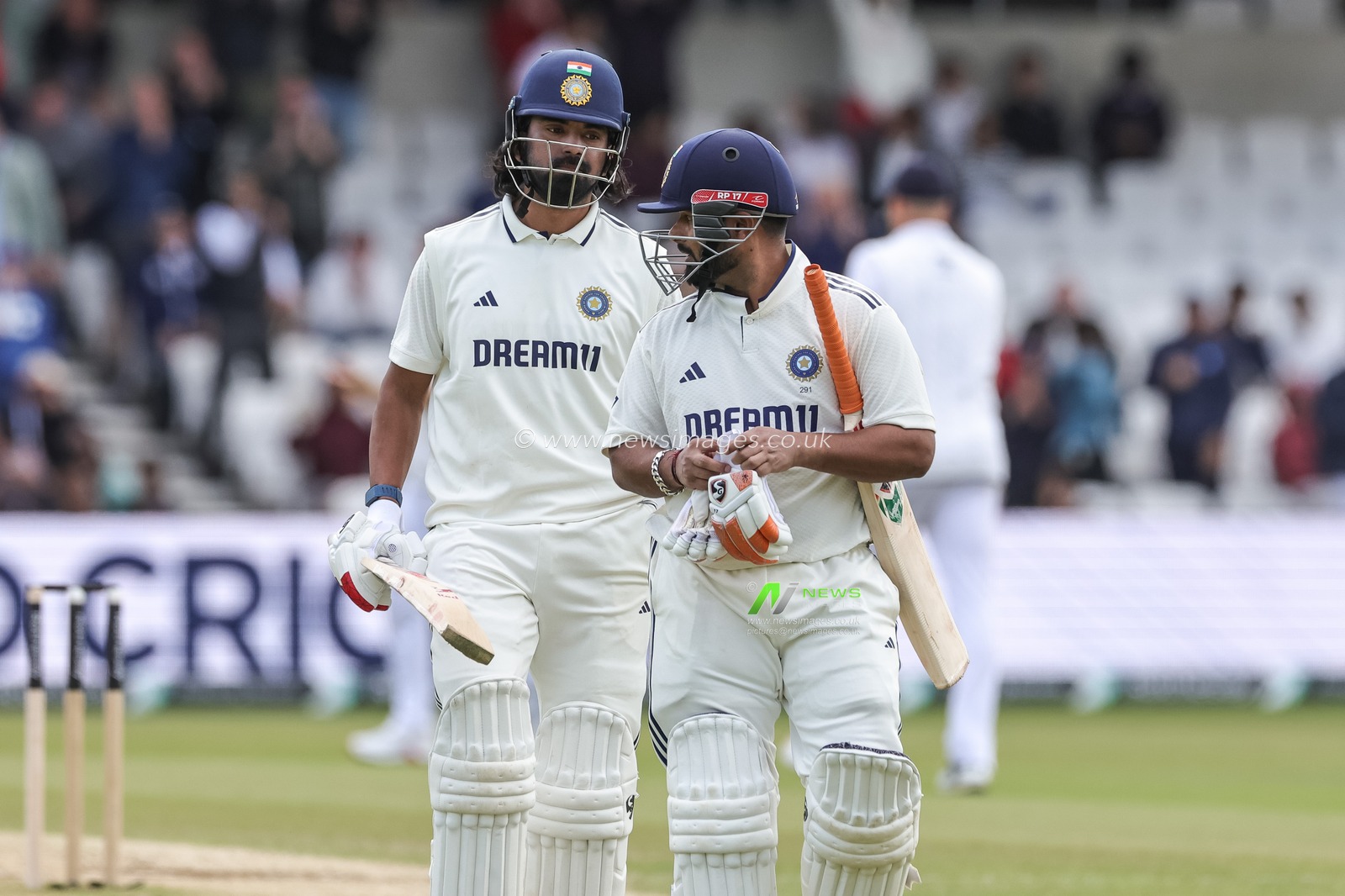 KL Rahul of India gives team mate Rishabh Pant of India a pat on the back after heâ€™s dismissed during the 1st Rothesay Test Day 4 Match England v India at Headingley Cricket Ground, Leeds, United Kingdom, 23rd June 2025

(Photo by Mark Cosgrove/News Images)
