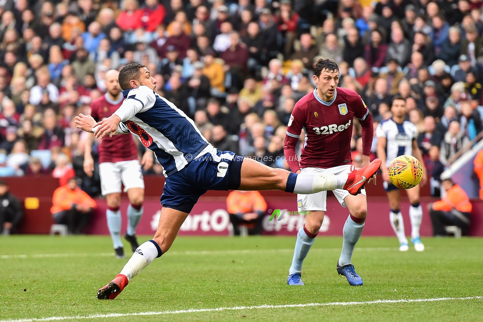 16th February 2019, Villa Park, Birmingham, England ; Sky Bet Championship, Aston Villa vs West Bromwich Albion : Jake Livermore (8) of West Bromwich Albion at full stretch

Credit: Jon Hobley/News Images

English Football League images are subject to DataCo Licence