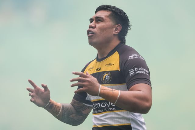 Xavier Va'a of York Knights with his pre-game ritual in a cloud of smoke during the Betfred Super League Magic Weekend match Huddersfield Giants vs York Knights at Hill Dickinson Stadium, Liverpool, United Kingdom on 04 July 2026

(Photo by Mark Cosgrove/News Images)