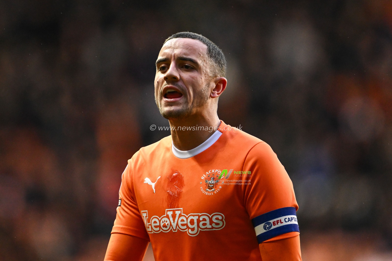 Oliver Norburn of Blackpool gives his team instructions during the Sky Bet League 1 match Blackpool vs Exeter City at Bloomfield Road, Blackpool, United Kingdom, 13th January 2024

(Photo by Craig Thomas/News Images)