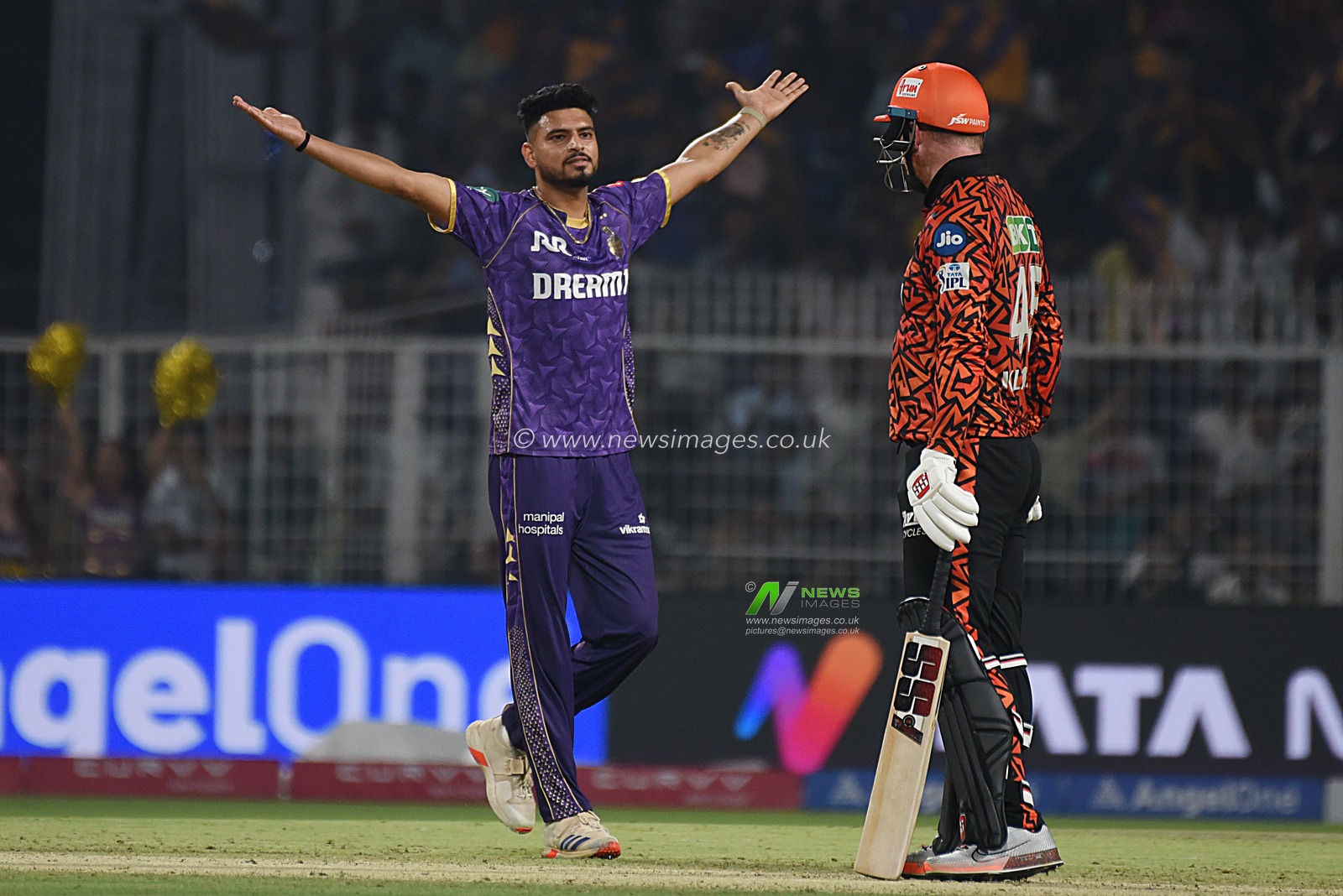 Kolkata Knight Riders' Vaibhav Arora (C) celebrates with teammate Harshit Rana after taking the wicket of Sunrisers Hyderabad's Heinrich Klaasen during the Indian Premier League (IPL) Twenty20 cricket match between Kolkata Knight Riders and Sunrisers Hyderabad at the Eden Gardens in Kolkata on April 3, 2025.Photo by Debajyoti Chakraborty.(Photo: Debajyoti Chakraborty/News Images)