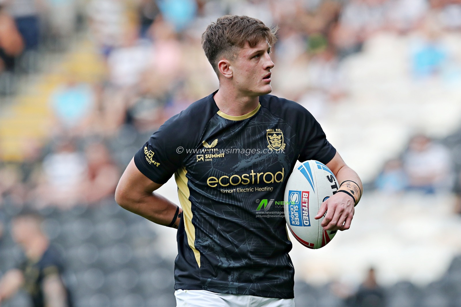 Davy Litten of Hull F.C. before the Betfred Super League Round 14 Hull FC vs Castleford Tigers at MKM Stadium, Hull, United Kingdom, 13th June 2025

(Photo by Sam Eaden/News Images)