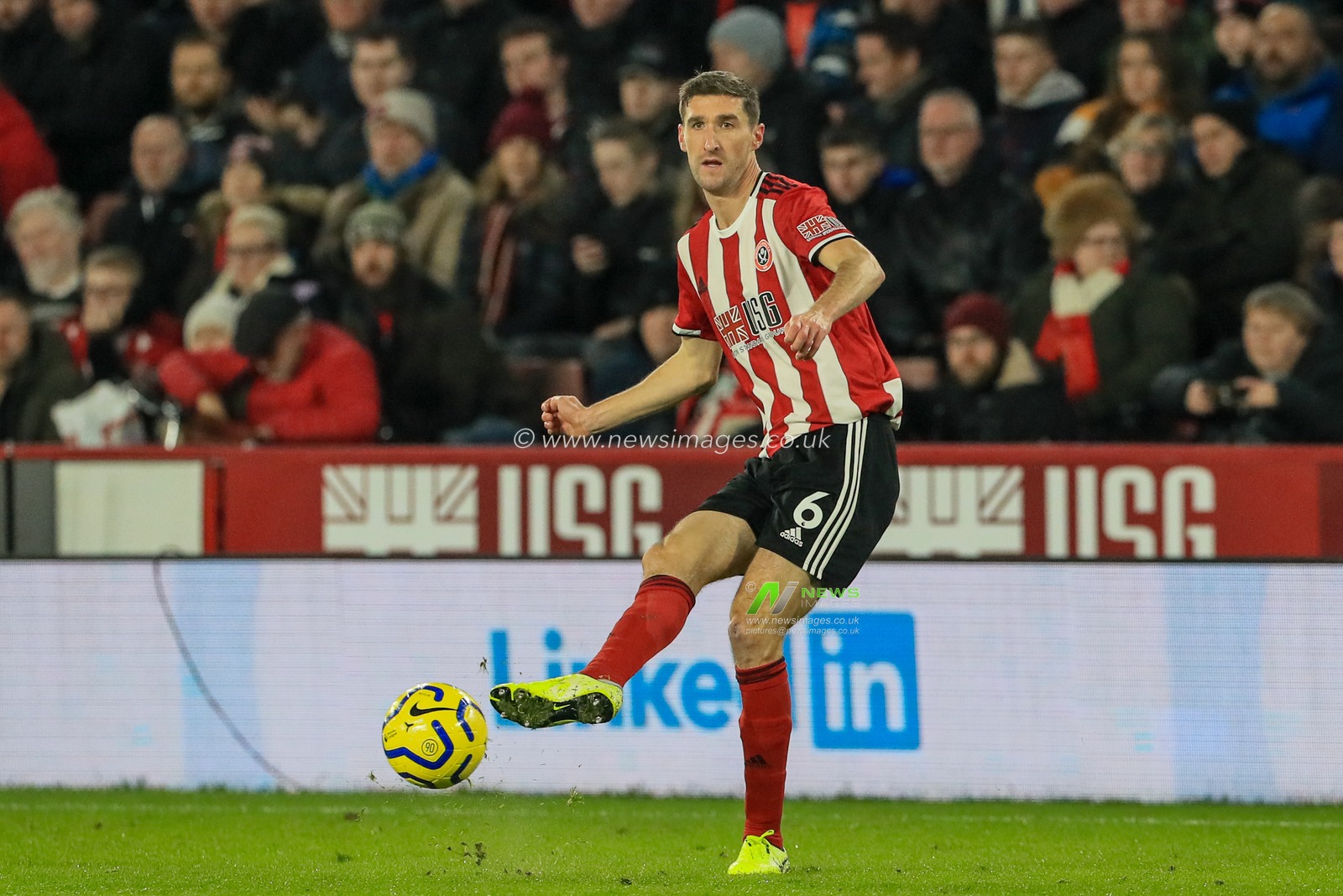 21st January 2020, Bramall Lane, Sheffield, England; Premier League, Sheffield United v Manchester City : Chris Basham (6) of Sheffield United in action during the game