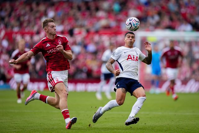 Liam Delap of Nottingham Forest chases a loose ball with Jair Cunha of Nottingham Forest during the Premier League match Nottingham Forest vs Tottenham Hotspur at City Ground, Nottingham, United Kingdom on 05 September 2026

(Photo by Maynard Manyowa/News Images)