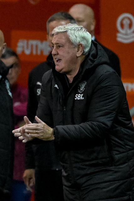 Steve Bruce manager for Blackpool, during the Sky Bet League 1 match Blackpool vs Luton Town at Bloomfield Road, Blackpool, United Kingdom, 30th September 2025

(Photo by Adam Gee/News Images)