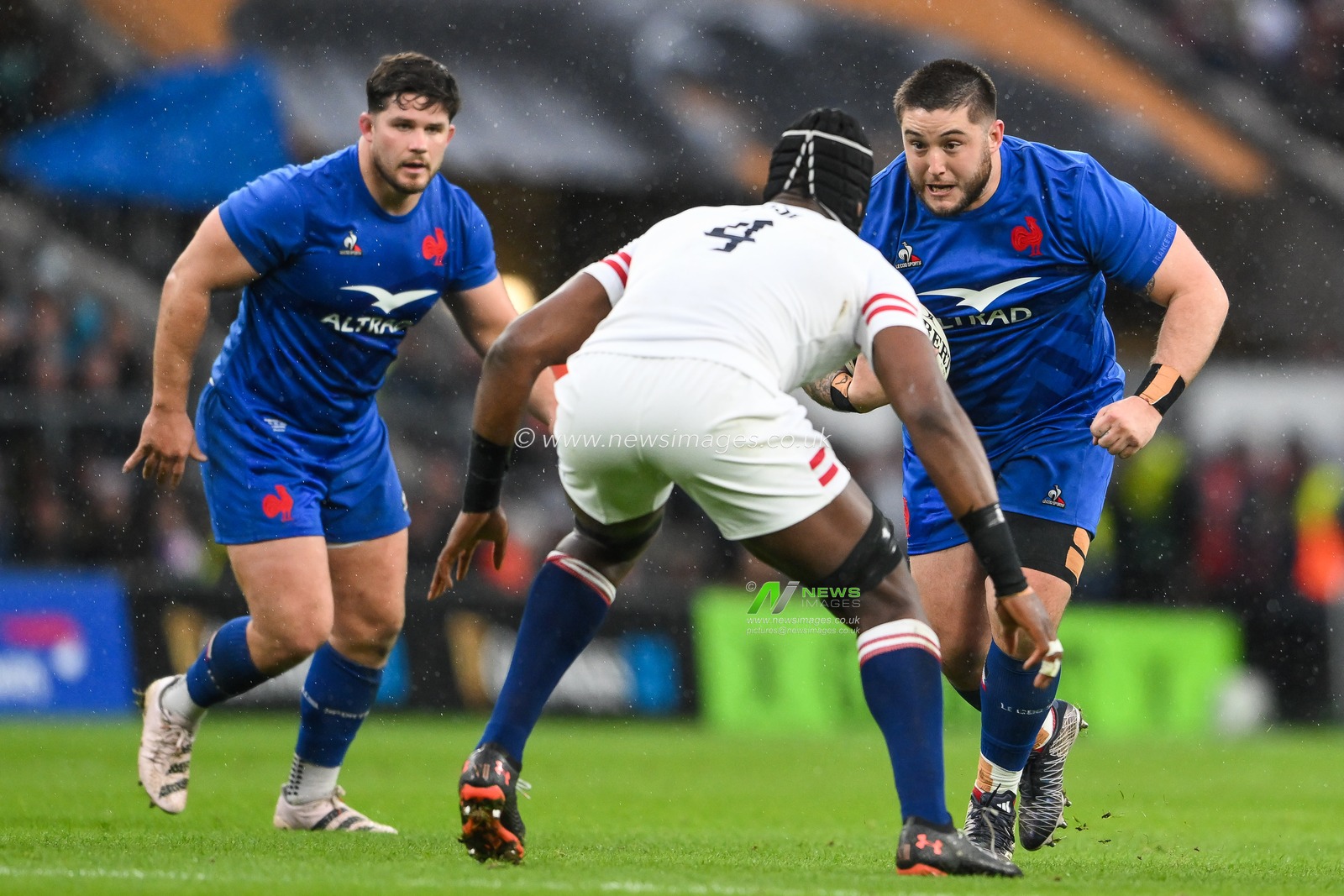 Cyril Baille of France makes a break during the 2023 Guinness 6 Nations match England vs France at Twickenham Stadium, Twickenham, United Kingdom, 11th March 2023

(Photo by Craig Thomas/News Images)