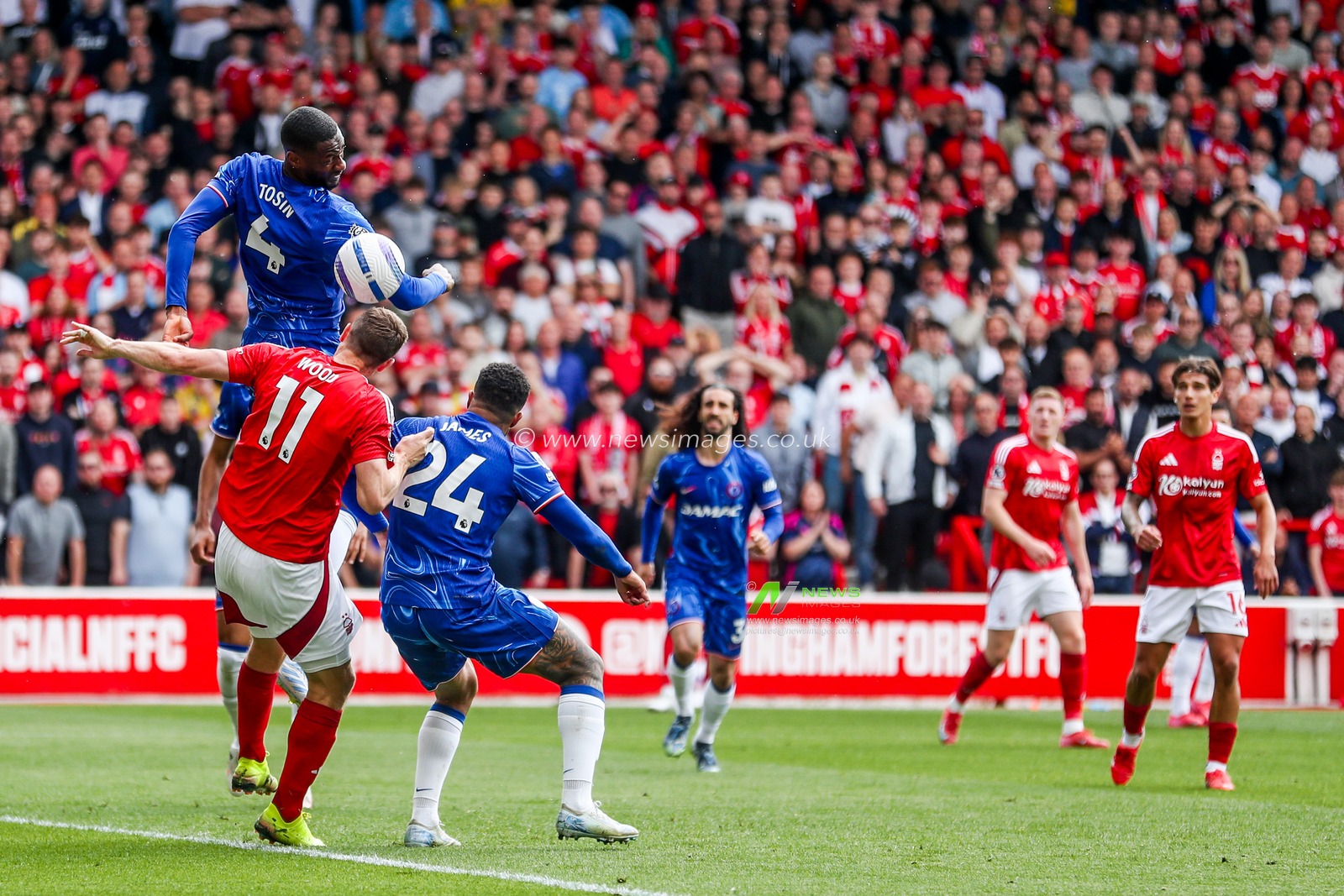 Tosin Adarabioyo of Chelsea heads the ball during the Premier League match Nottingham Forest vs Chelsea at City Ground, Nottingham, United Kingdom, 25th May 2025

(Photo by Izzy Poles/News Images)