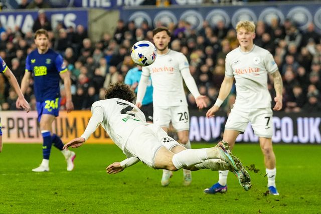 Josh Key of Swansea City does a diving header during the Sky Bet Championship match Swansea City vs Preston North End at Swansea.com Stadium, Swansea, United Kingdom on 24 February 2026

(Photo by Andrew Lewis/News Images)
