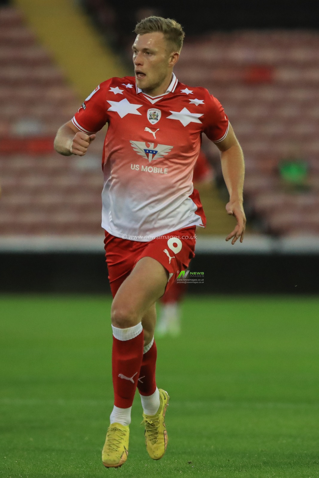 Sam Cosgrove #9 of Barnsley during the EFL Trophy match Barnsley vs Grimsby Town at Oakwell, Barnsley, United Kingdom, 5th September 2023

(Photo by Alfie Cosgrove/News Images)