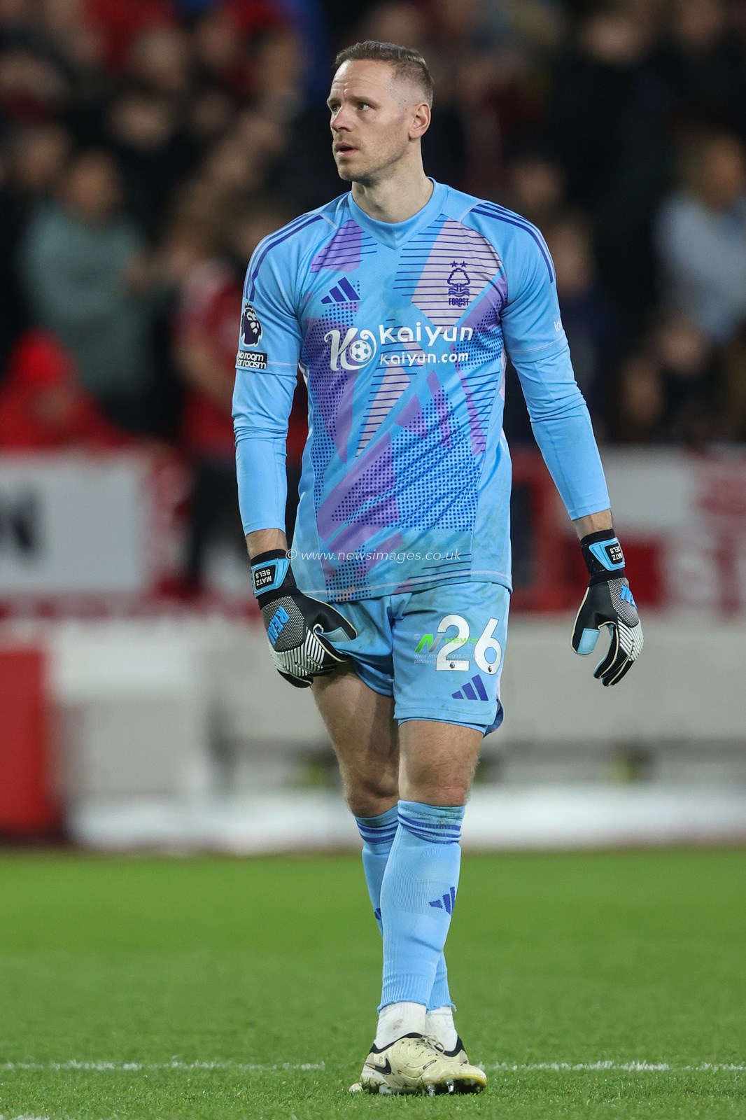 Matz Sels of Nottingham Forest during the Premier League match Nottingham Forest vs Ipswich Town at City Ground, Nottingham, United Kingdom, 30th November 2024

(Photo by Alfie Cosgrove/News Images)