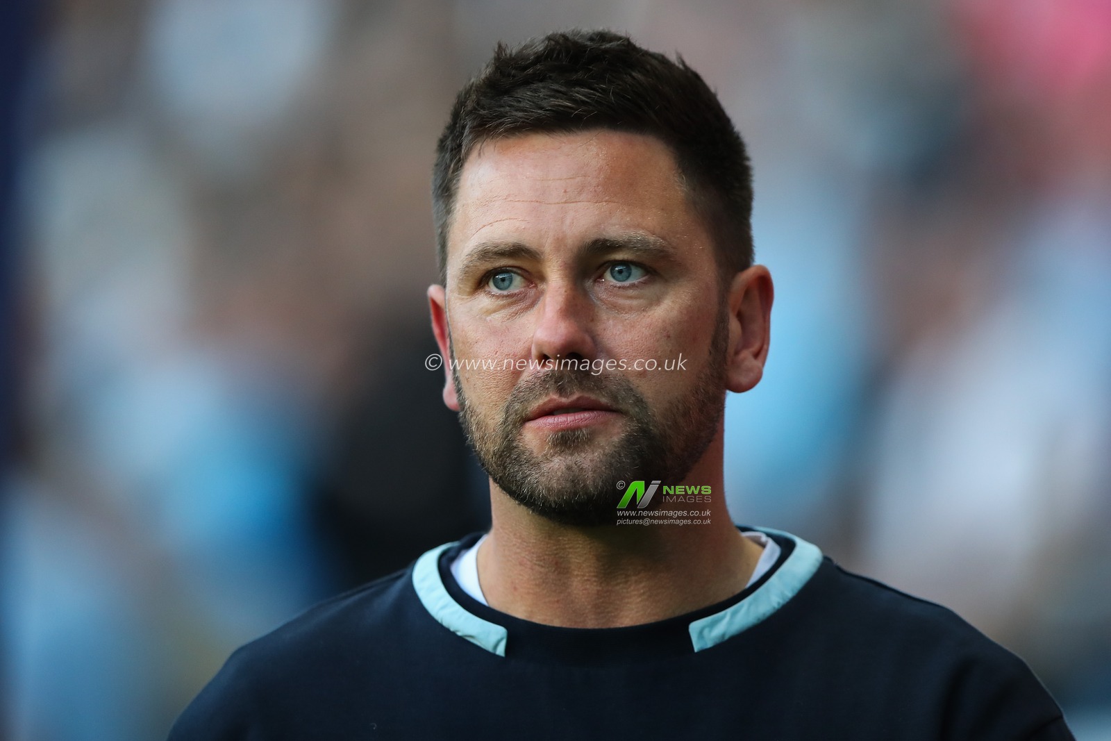 Des Buckingham manager of Oxford United during the Sky Bet Championship match Coventry City vs Oxford United at Coventry Building Society Arena, Coventry, United Kingdom, 16th August 2024

(Photo by Gareth Evans/News Images)