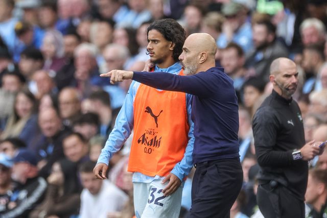 Enzo Maresca manager of Manchester City gives instruction to Ayyoub Bouaddi of Manchester City  during the Premier League match Manchester City vs Coventry City at Etihad Stadium, Manchester, United Kingdom on 05 September 2026

(Photo by Mark Cosgrove/News Images)