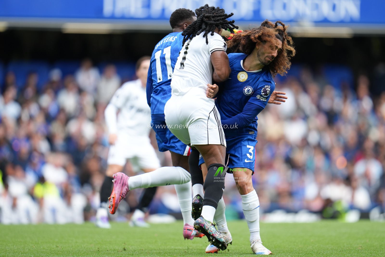 Adama Traoré of Fulham clashes into Marc Cucurella of Chelsea during the Premier League match Chelsea vs Fulham at Stamford Bridge, London, United Kingdom, 30th August 2025

(Photo by Harvey Murphy/News Images)