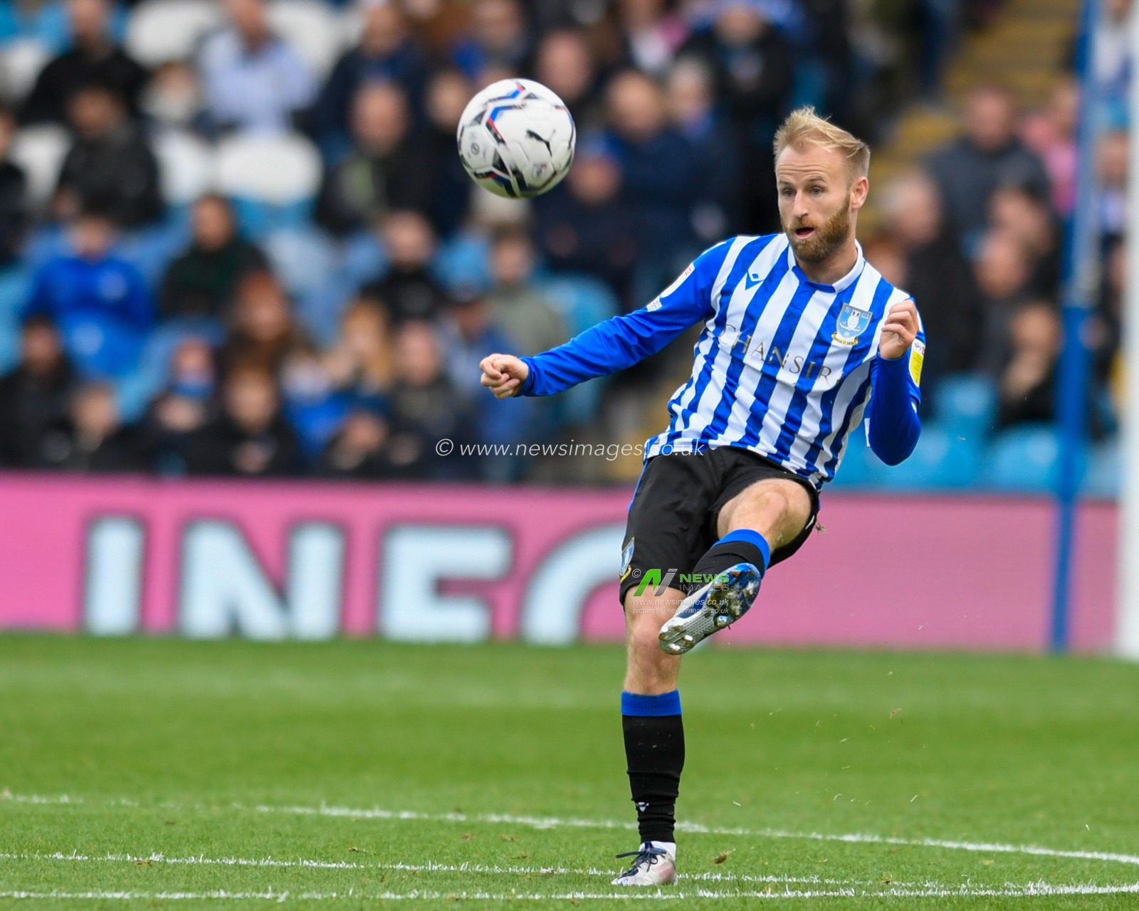 Barry Bannan #10 of Sheffield Wednesday clears the ball