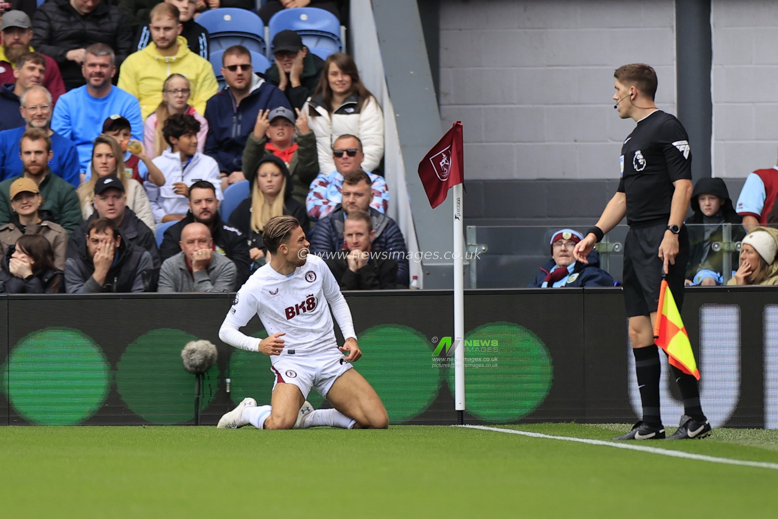 Matty Cash #2 of Aston Villa celebrates scoring to make it 0-1 during the Premier League match Burnley vs Aston Villa at Turf Moor, Burnley, United Kingdom, 27th August 2023

(Photo by Conor Molloy/News Images)