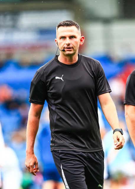 referee Michael Oliver in the pregame warmup session during the Pre-season friendly match Nottingham Forest vs Monaco at SMH Group Stadiumact Stadium, Chesterfield, United Kingdom, 19th July 2025

(Photo by Richard Bierton/News Images)