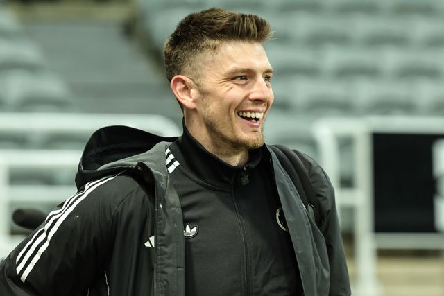 Newcastle Untied goalkeeper Nick Pope ewis Miley of Newcastle Untied arrives during the Carabao Cup Semi-finals First Leg Newcastle United vs Manchester City at St. James's Park, Newcastle, United Kingdom, 13th January 2026

(Photo by Mark Cosgrove/News Images)
