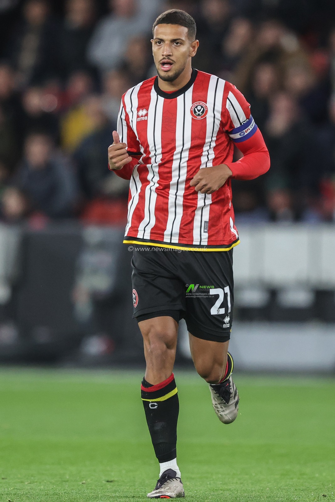 Vinicius Souza of Sheffield United during the Sky Bet Championship match Sheffield United vs Swansea City at Bramall Lane, Sheffield, United Kingdom, 2nd October 2024

(Photo by Alfie Cosgrove/News Images)