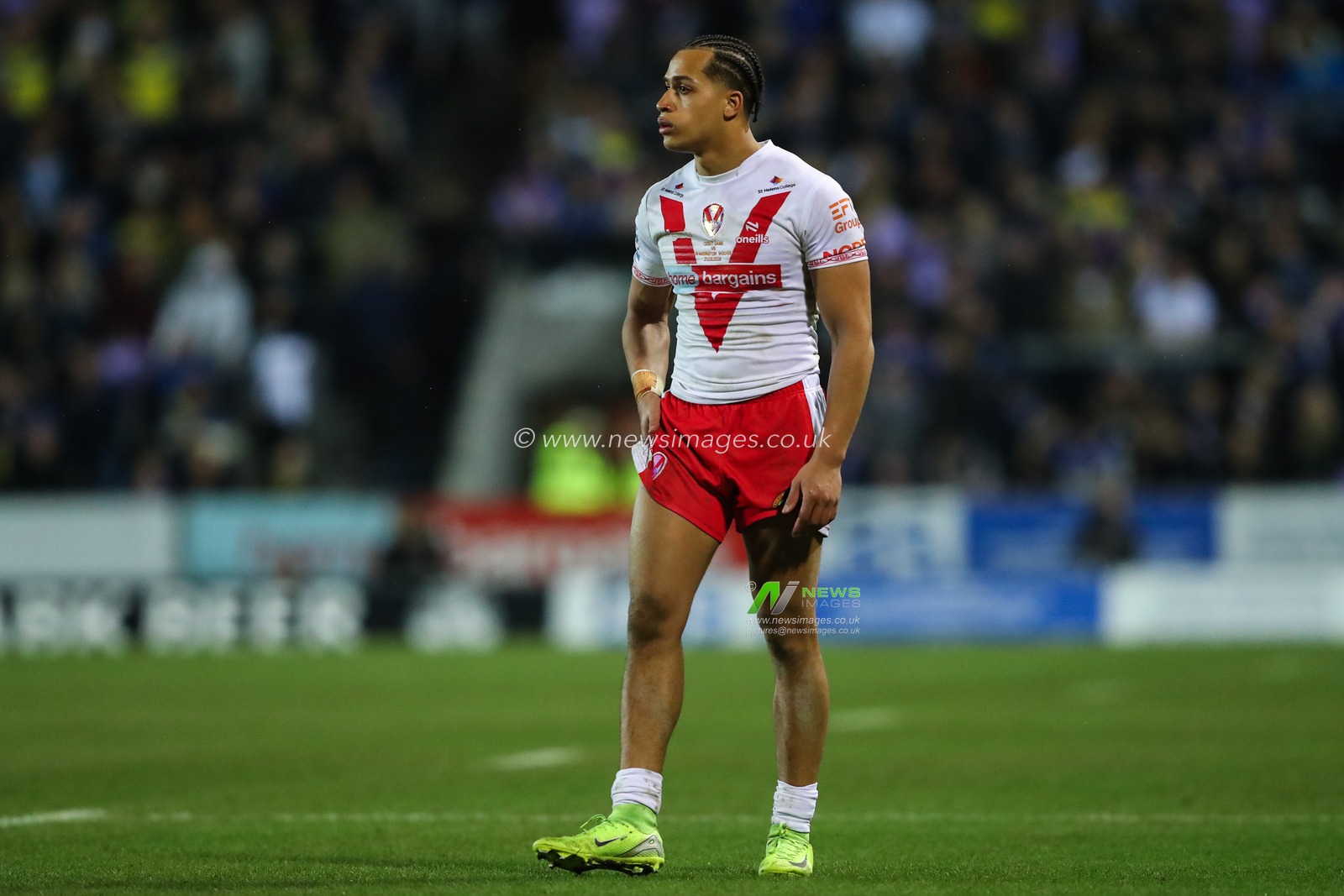 Dayon Sambou of St. Helens during the Betfred Super League Round 5 match St Helens vs Warrington Wolves at Totally Wicked Stadium, St Helens, United Kingdom, 21st March 2025

(Photo by Gareth Evans/News Images)