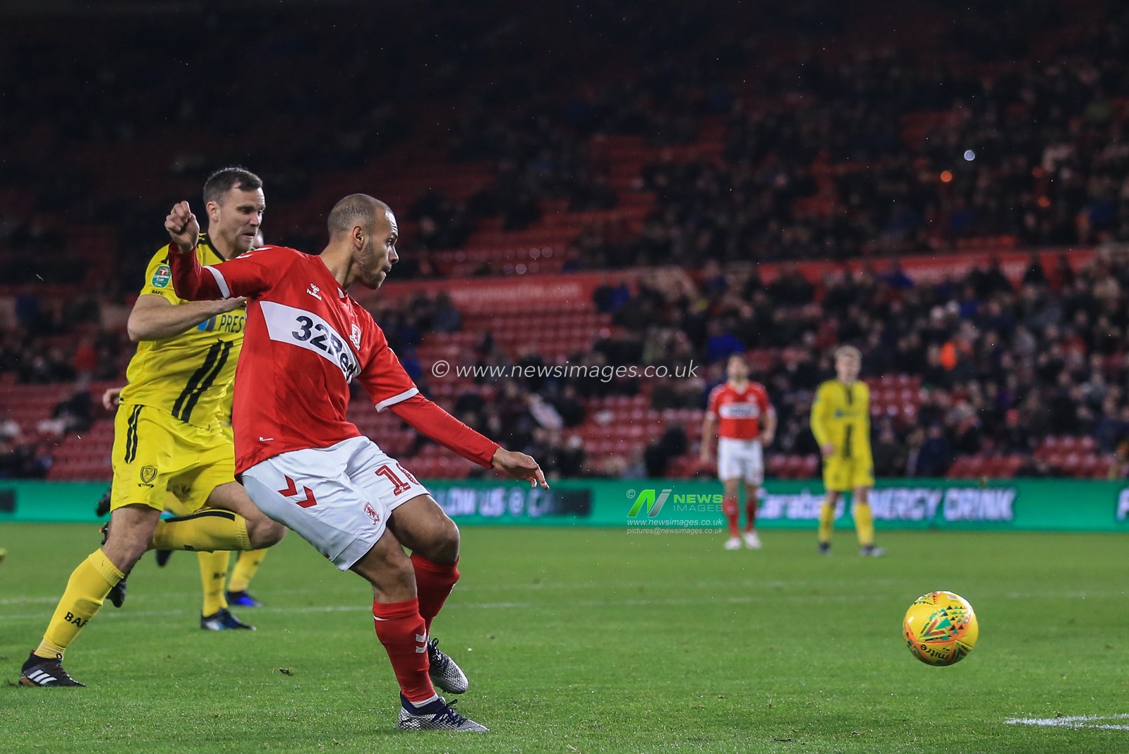 18th December 2018, Riverside Stadium, Middlesbrough, England; Carabao EFL Cup, Quarter Final, Middlesbrough vs  Burton Albion : Martin Braithwaite (10) of Middlesbrough crosses the ball into the box

Credit: Mark Cosgrove/News Images

English Football League images are subject to DataCo Licence