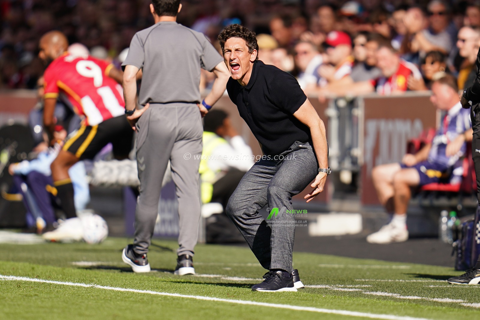 Keith Andrews manager of Brentford during the Premier League match Brentford vs Sunderland at GTECH Community Stadium, London, United Kingdom on 05 September 2026

(Photo by Harvey Murphy/News Images)