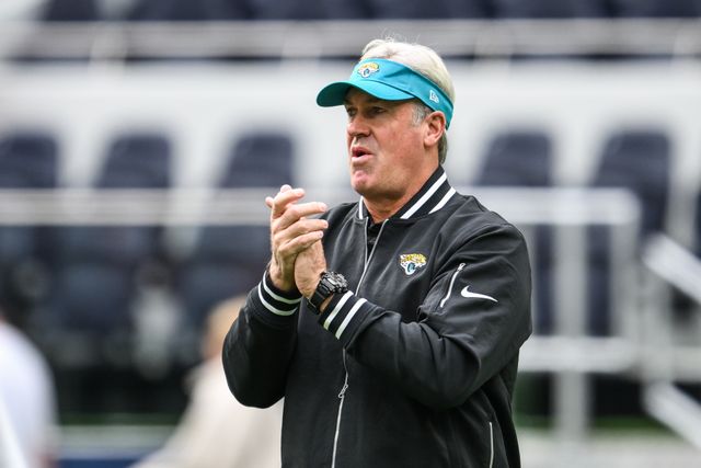 Doug Pederson Head coach of Jacksonville Jaguars during the pre game warm up during the Week 6 match Chicago Bears vs Jacksonville Jaguars at Tottenham Hotspur Stadium, London, United Kingdom, 13th October 2024

(Photo by Craig Thomas/News Images)