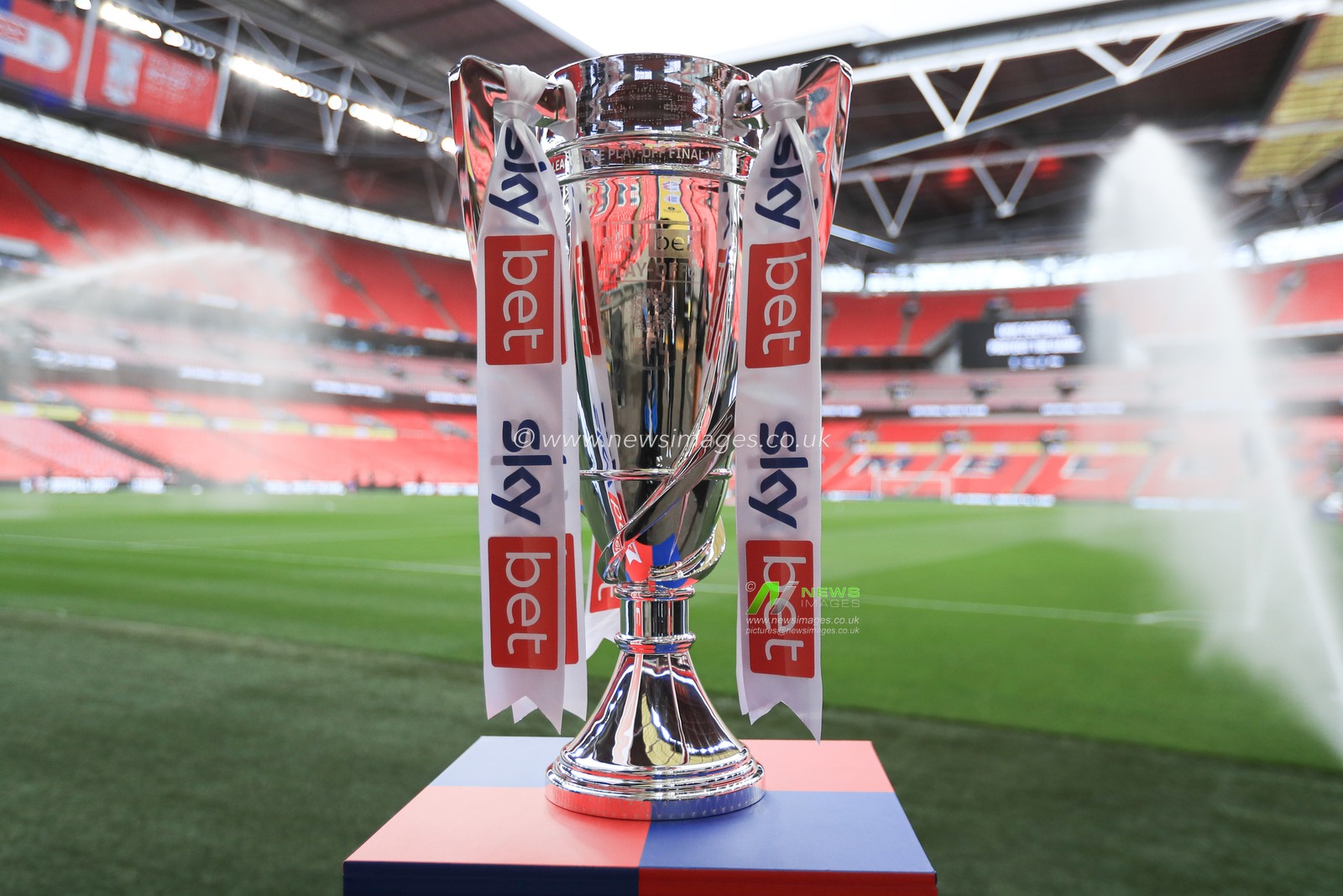 League One Play-Off trophy ahead of the Sky Bet League 1 Playoff Final match Charlton Athletic vs Leyton Orient at Wembley Stadium, London, United Kingdom, 25th May 2025

(Photo by Jorge Horsted/News Images)