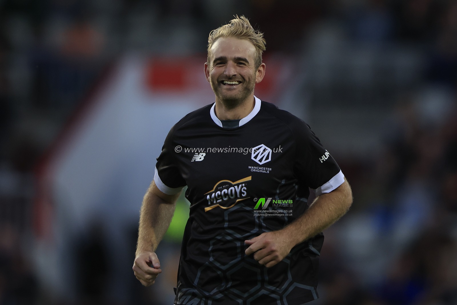 Paul Walter of Manchester Originals celebrates taking the wicket of Jamie Smith of Birmingham Phoenix during The Hundred match Manchester Originals vs Birmingham Phoenix at Old Trafford, Manchester, United Kingdom, 7th August 2023

(Photo by Conor Molloy/News Images)