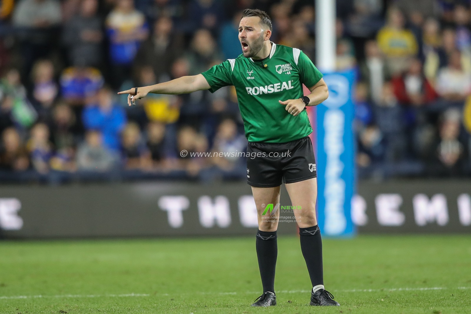 Referee liam moore gives instructions during the Betfred Super League Round 23 match Leeds Rhinos vs Catalans Dragons at Headingley Stadium, Leeds, United Kingdom, 23rd August 2024

(Photo by Alfie Cosgrove/News Images)