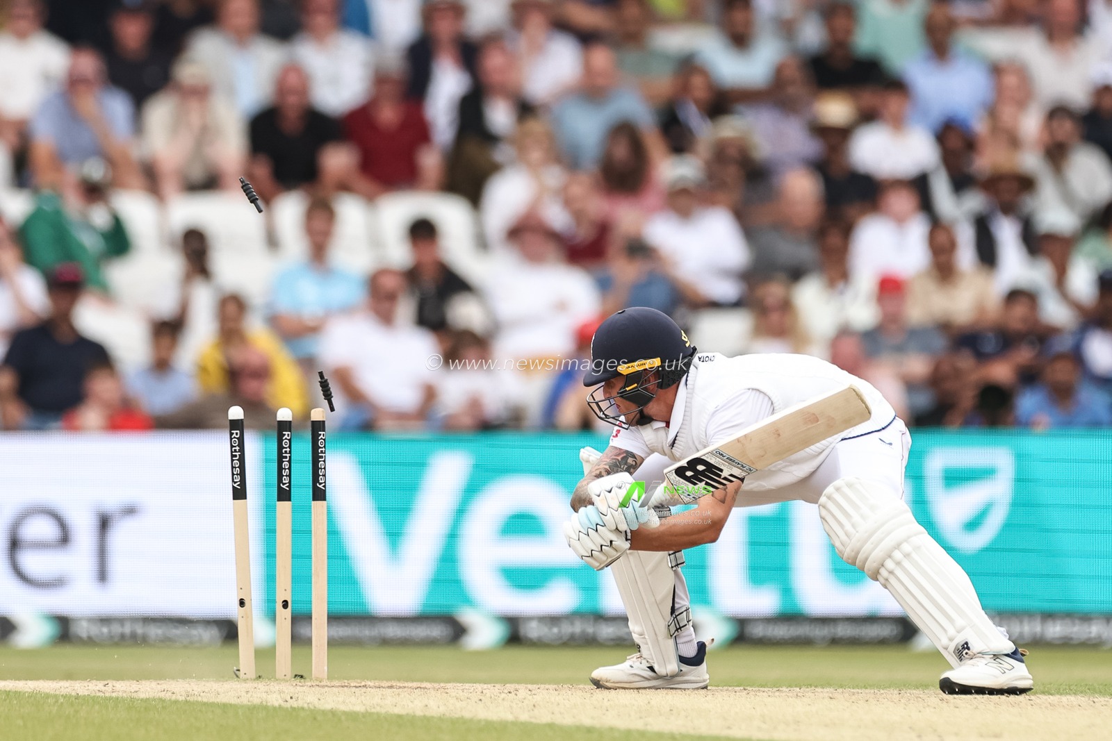 Brydon Carse of England is bowled out by Mohammad Siraj of India during the 1st Rothesay Test Match, Day 3 England vs India at Headingley Cricket Ground, Leeds, United Kingdom, 22nd June 2025

(Photo by Mark Cosgrove/News Images)
