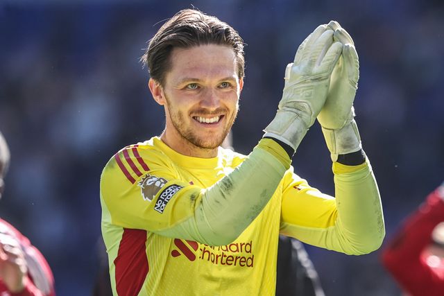 Liverpool goalkeeper Freddie Woodman applauds the fans after the game during the Premier League match Everton vs Liverpool at Hill Dickinson Stadium, Liverpool, United Kingdom on 19 April 2026

(Photo by Alfie Cosgrove/News Images)