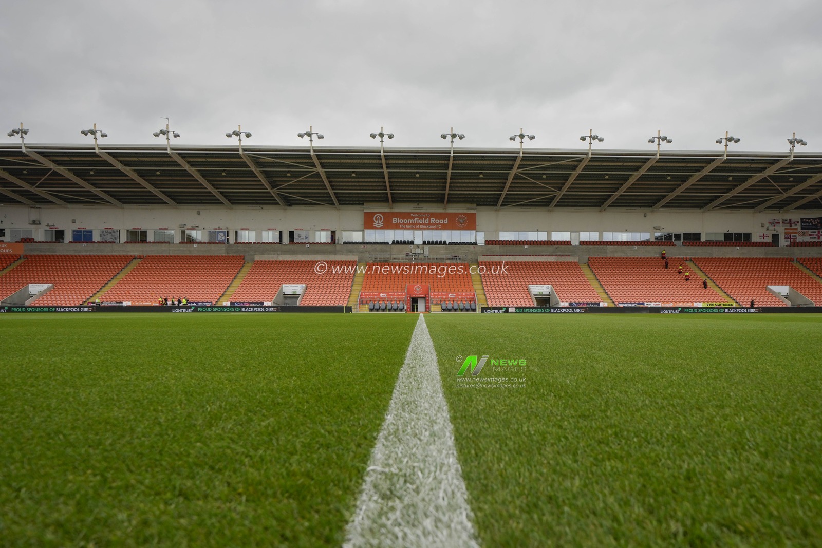 A general view of Bloomfield Road, home of Blackpool before the Sky Bet League 1 match Blackpool vs Reading at Bloomfield Road, Blackpool, United Kingdom, 23rd September 2023

(Photo by Steve Flynn/News Images)