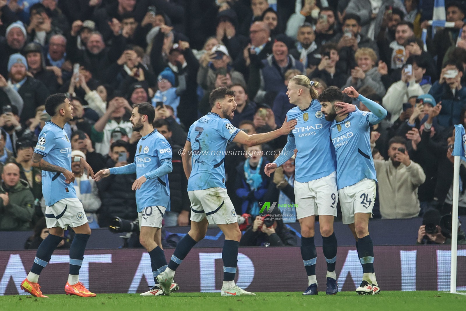 Erling Haaland of Manchester City celebrates his goal to make it 1-0 during the UEFA Champions League Knockout Round Play-off Manchester City v Real Madrid at Etihad Stadium, Manchester, United Kingdom, 11th February 2025

(Photo by Mark Cosgrove/News Images)