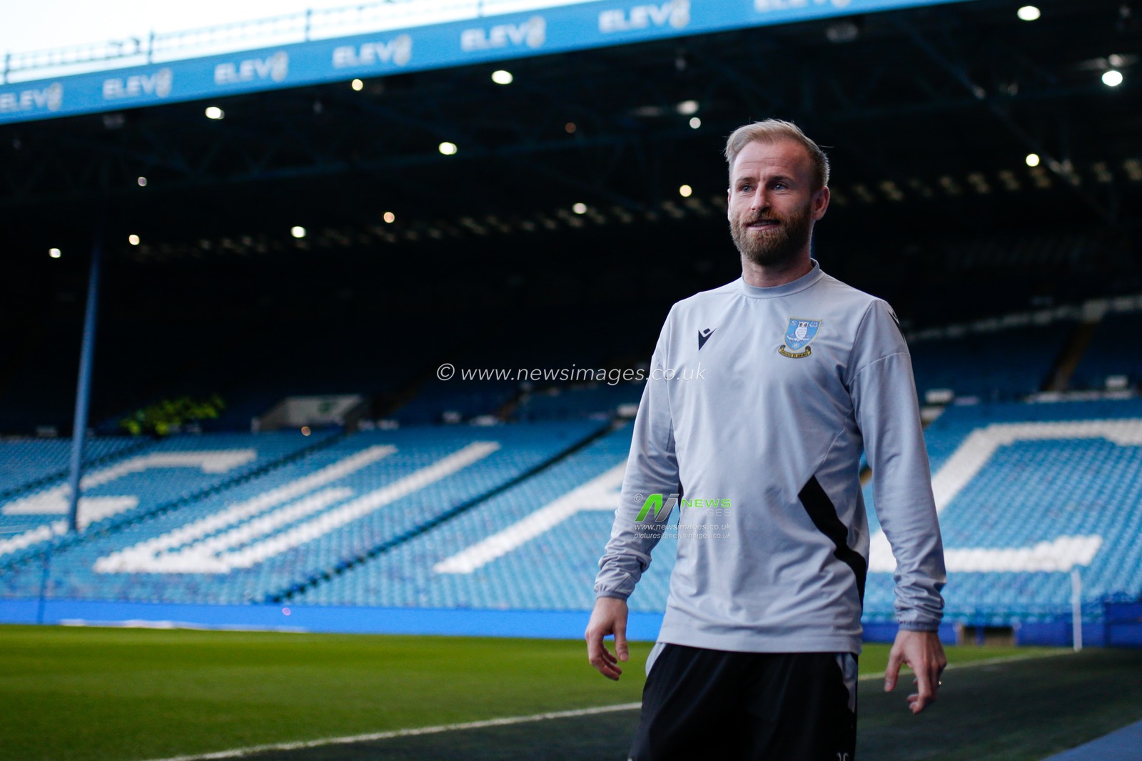 Barry Bannan #10 of Sheffield Wednesday arrives for the Sky Bet League 1 match Sheffield Wednesday vs Bolton Wanderers at Hillsborough, Sheffield, United Kingdom, 17th March 2023

(Photo by Ben Early/News Images)