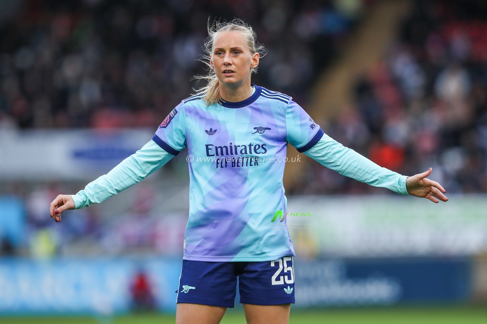 Stina Blackstenius of Arsenal in action during the Barclays Women's Super League match West Ham United Women vs Arsenal Women at Chigwell Construction Stadium, Dagenham, United Kingdom, 20th October 2024

(Photo by Izzy Poles/News Images)