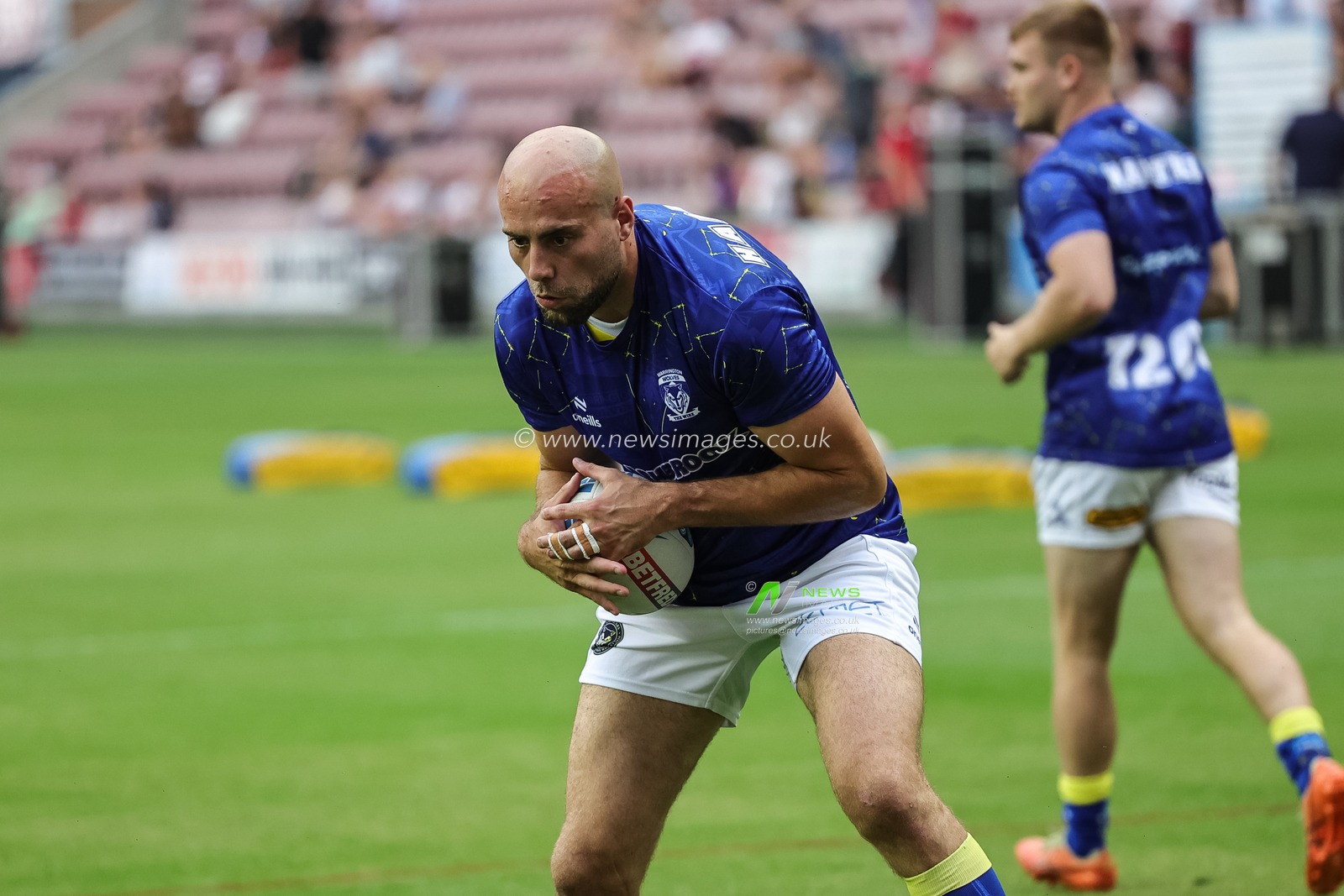 James Harrison of Warrington Wolves in the pre-game warm up during the Betfred Super League round 18 match Wigan Warriors vs Warrington Wolves at The Brick Community Stadium, Wigan, United Kingdom on 10 July 2026

(Photo by Mark Cosgrove/News Images)