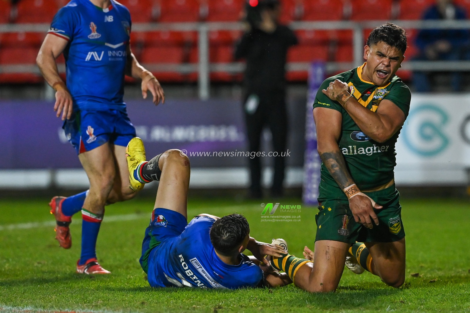 Latrell Mitchell of Australia celebrates his try during the Rugby League World Cup 2021 match Australia vs Italy at Totally Wicked Stadium, St Helens, United Kingdom, 29th October 2022

(Photo by Craig Thomas/News Images)