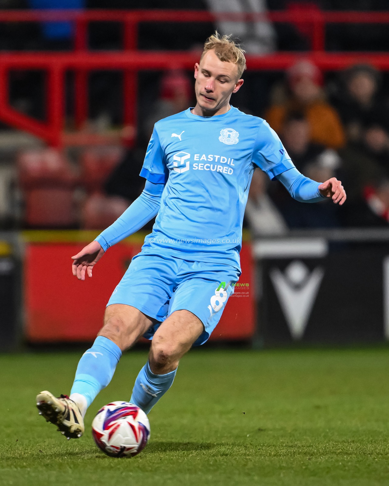 Jordan Brown of Leyton Orient in action during the Sky Bet League 1 match Wrexham vs Leyton Orient at SToK Cae Ras, Wrexham, United Kingdom, 18th February 2025

(Photo by Craig Thomas/News Images)