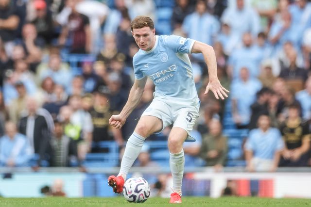 Elliot Anderson of Manchester City with the ball during the Premier League match Manchester City vs Coventry City at Etihad Stadium, Manchester, United Kingdom on 05 September 2026

(Photo by Mark Cosgrove/News Images)